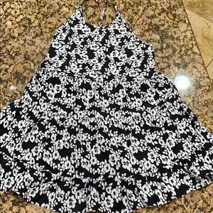 Black & white patterned dress